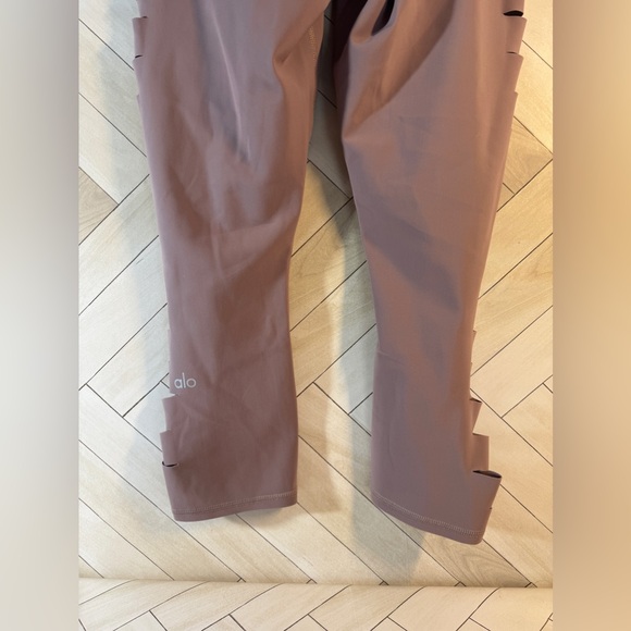 Alo size medium - Picture 6 of 7